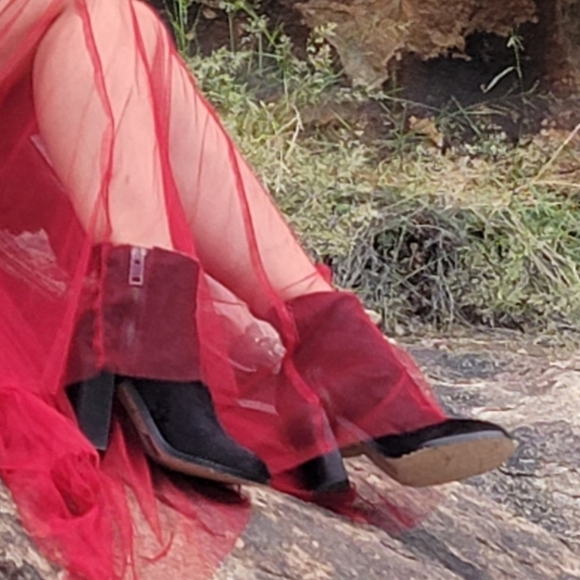 Diesel Women Block Heel Burgundy Cow Leather Zip Up Around Round Toe Ankle Boots - Picture 3 of 12